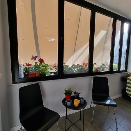 Lovely New Near Tirana's Artificial Apartamento Tirana