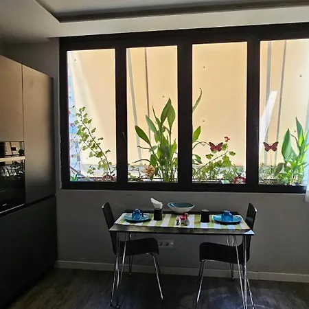 Apartamento Lovely New Near Tirana's Artificial Tirana