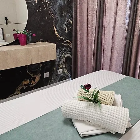 Apartamento Lovely New Near Tirana's Artificial *